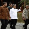 Sekjen DPP Gerindra, H Ahmad Muzani bersama Rokhmat Ardiyan saat keliling melihat Arunika Eatery Resto.  